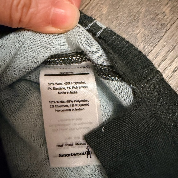 Smartwool base layer top - Picture 6 of 6